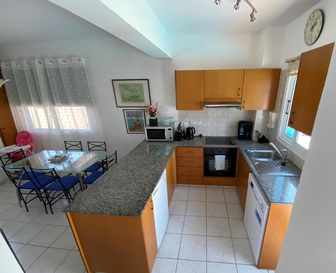 Villa Emiliana Paralimni Exterior foto